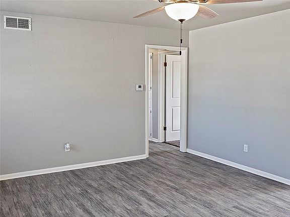 4th image of 4716 Vera Pl