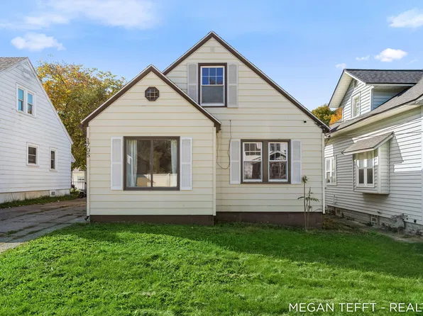 1705 Federal Ave SW, Wyoming, MI 49509