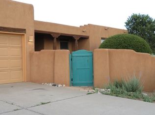 551 Black Bear Rd NE, Albuquerque, NM 87122