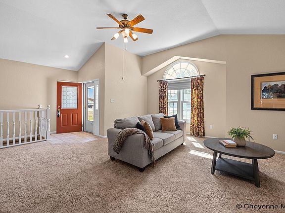 4th image of 3116 Holland Ct