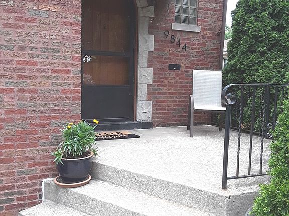 3rd image of 9844 S Central Park Ave