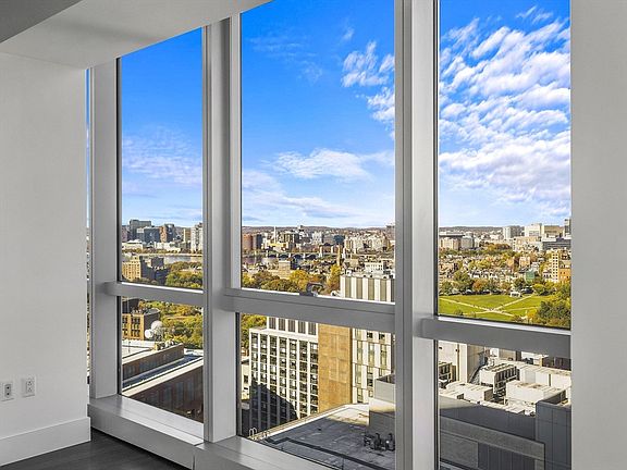 5th image of 110 Stuart St Unit 23G