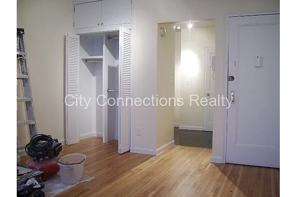 Rented by City Connections Realty | media 42