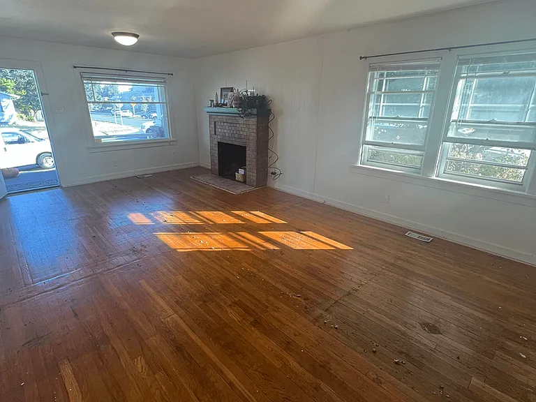 102 S 46th St — Photo 3