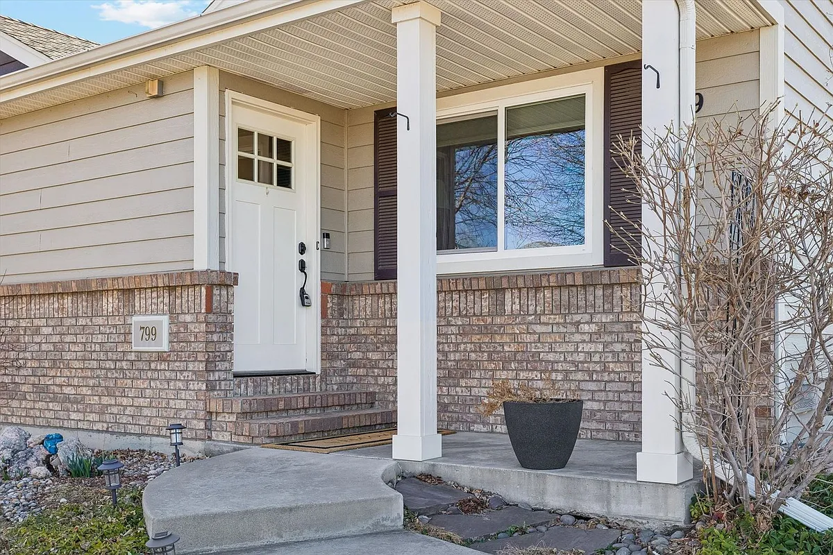 Building Photo - 799 Breccia Ave