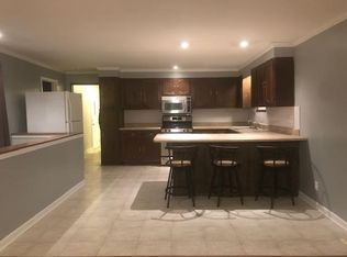 2417 Oak St, Bettendorf, IA