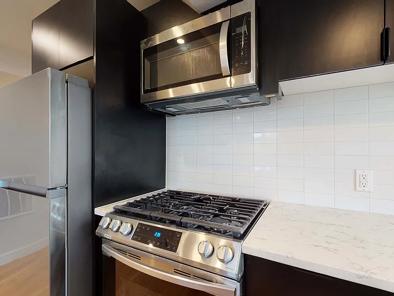 138 Shippen St #3 — Photo 4