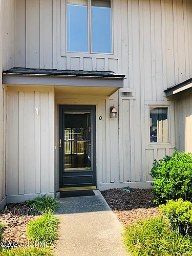 940 Linden Rd #10 Photo 1