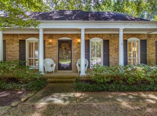 1434 Kirby Rd, Memphis, TN 38120