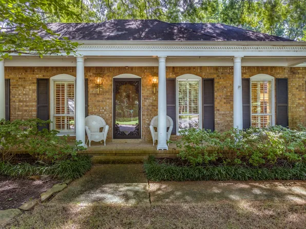 1434 Kirby Rd, Memphis, TN 38120