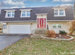 1507 Grandview Dr, Johnsburg, IL 60051