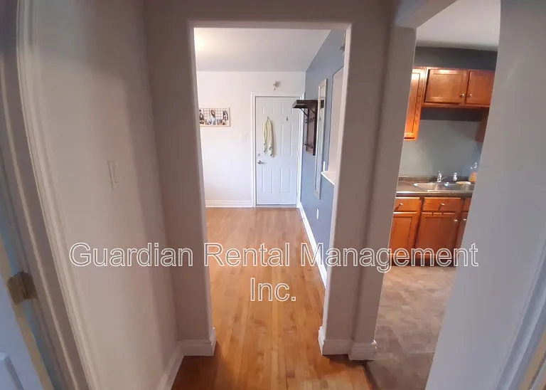 108 Banning St #2 — Photo 4