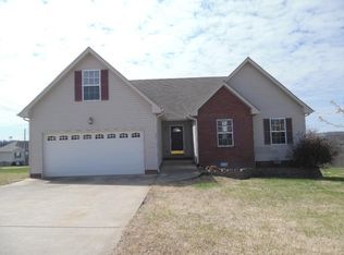 121 West Dr, Clarksville, TN 37040