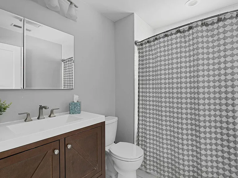 18 Sylvester Rd #2 — Photo 11