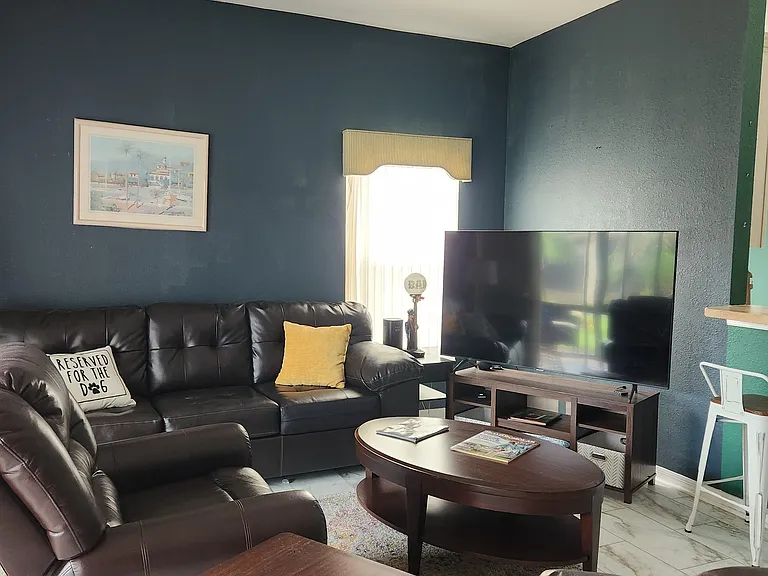 4420 Strathmore Dr — Photo 11