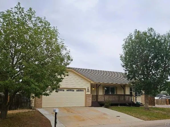 808 Idalia Street, Aurora, CO 80011