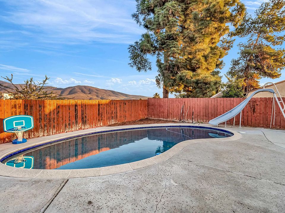 1st image of 341 Paraiso Ave