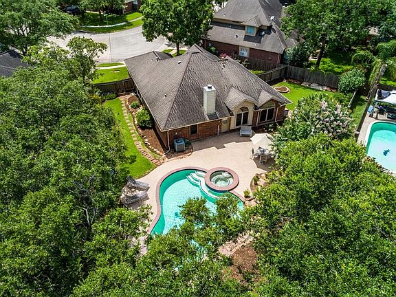 5th image of 1433 Old Hickory Ln