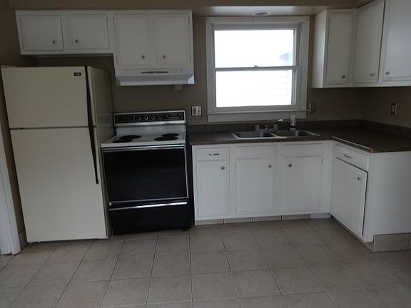5th image of 423 W Columbia St #425