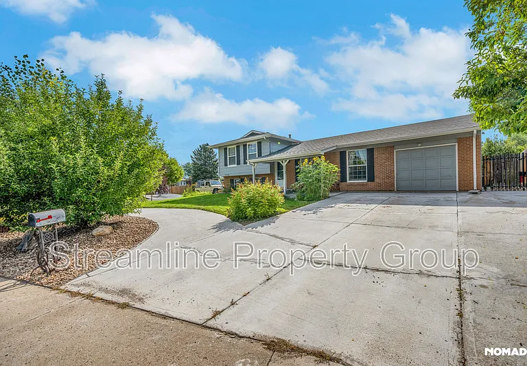 10136 W Keene Ave — Photo 1