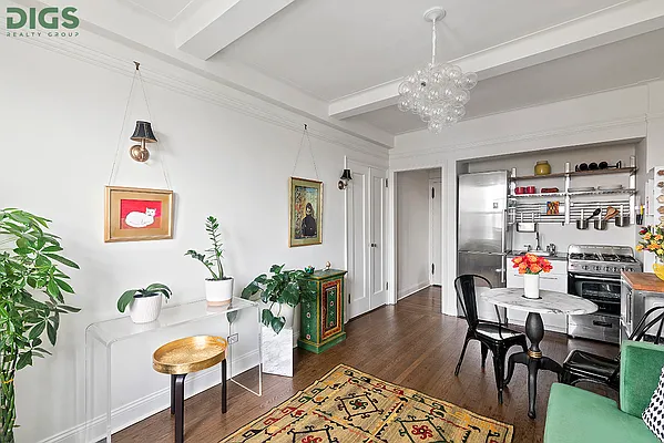 Sold by Digs Realty Group | media 3