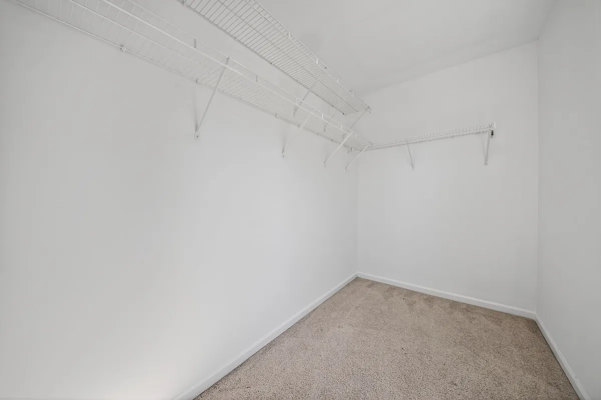 Building Photo - 2321 Hudson Cir #2321