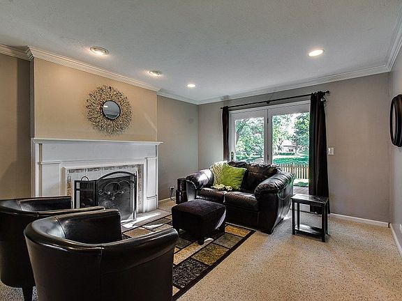 FAMILY ROOM FIREPLACE