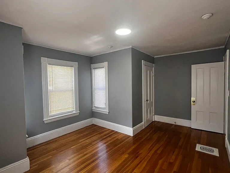 46 Brook St #SF — Photo 12