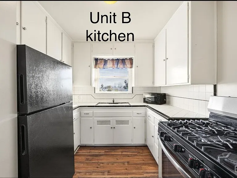 811 1/2 Wilson Ave #B — Photo 2