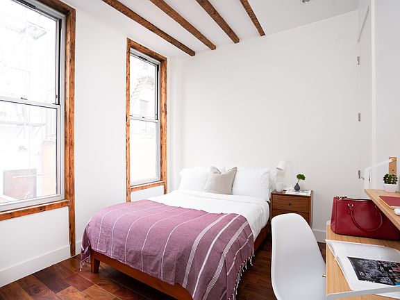 3rd image of 291 Stanhope St #1B