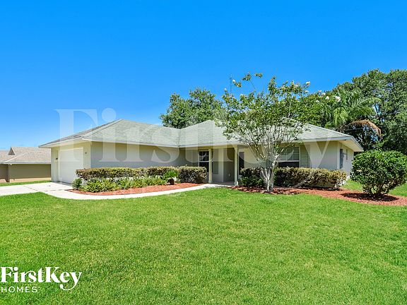 2nd image of 207 Shannon Ln