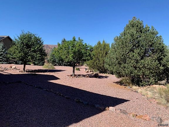 2nd image of 115 Eagle Crest Loop