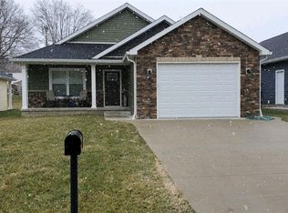 910 SW 1st St, Washington, IN