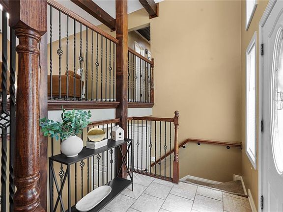 4th image of 2826 S 53rd St
