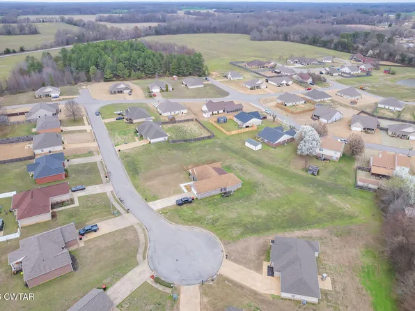 30 Doe Trail Cv, Humboldt, TN 38343