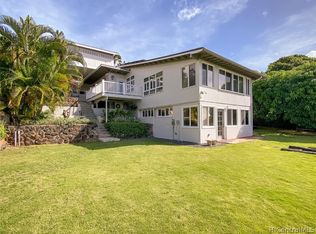 2111 Mauna Pl, Honolulu, HI 96822