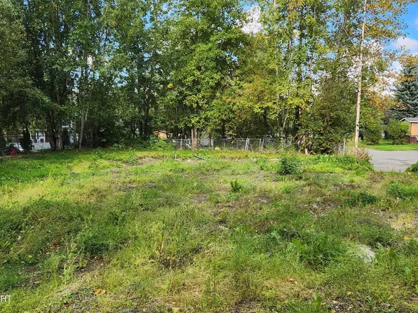 2120 Ivan Dr, Anchorage, AK 99507