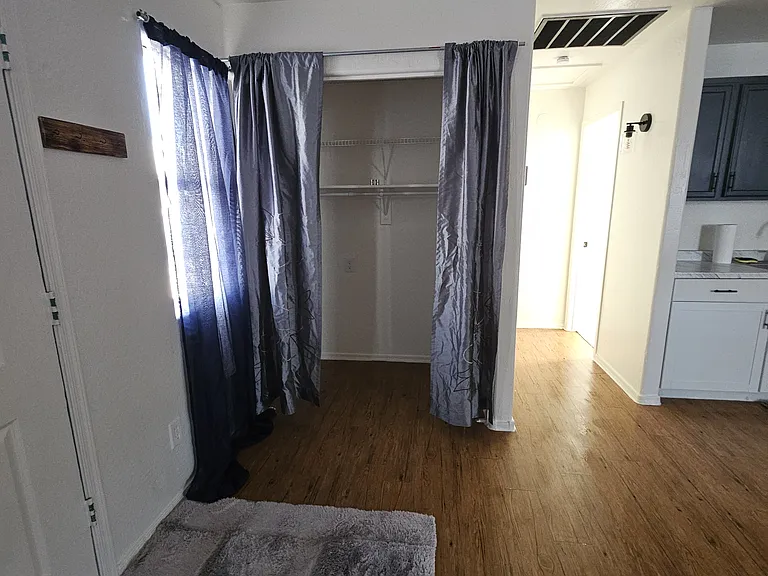 1221 S 11th Ave #2 — Photo 7