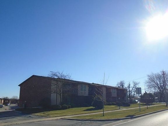 2nd image of 429 S Cottage Grove Ave
