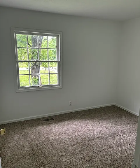 516 Welch Ave — Photo 8