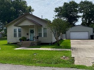 2817 Avenue G, Nederland, TX 77627