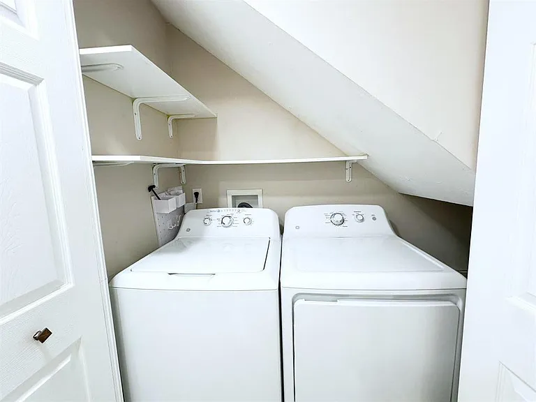 1545 Augusta Cir #105 — Photo 11