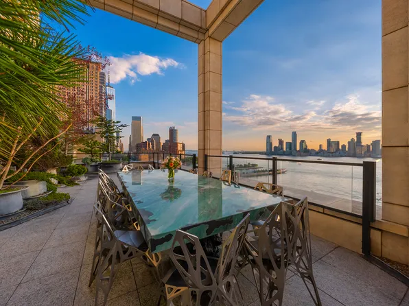 70 Vestry Street image 26 of 31