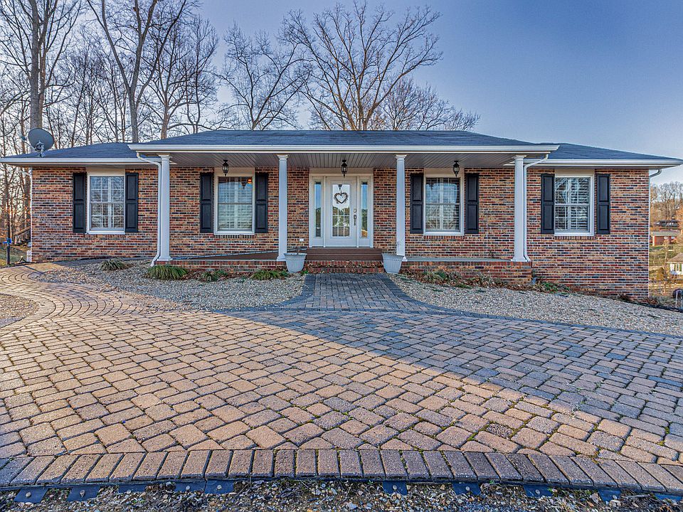 1st image of 5120 Waterford Dr
