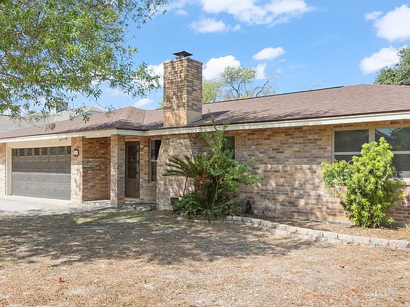 3rd image of 104 Caballo Dr