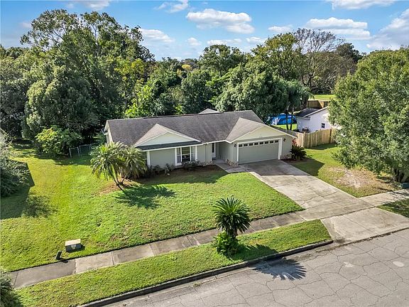 5th image of 958 Whisler Ct