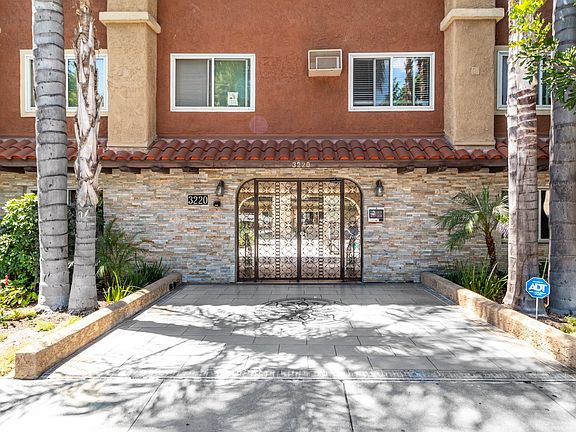 2nd image of 3220 Altura Ave APT 135