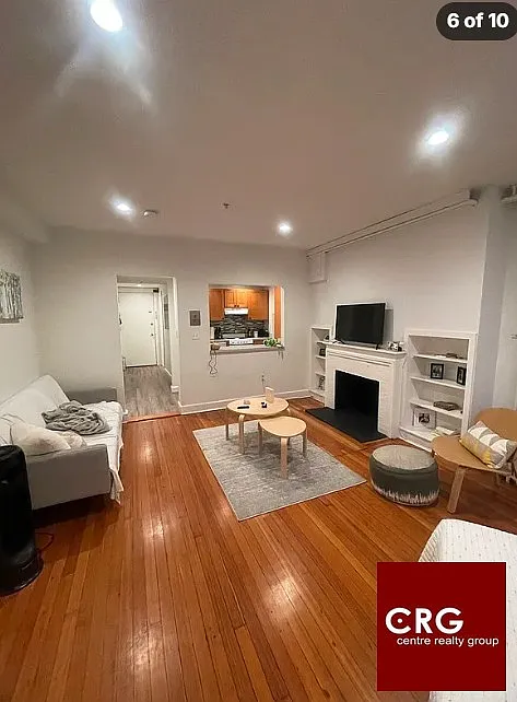 Studio, 1.0 bath, 400 sqft, $2,500 — Photo 2