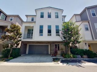2102 Tidewater Cir, Costa Mesa, CA 92627