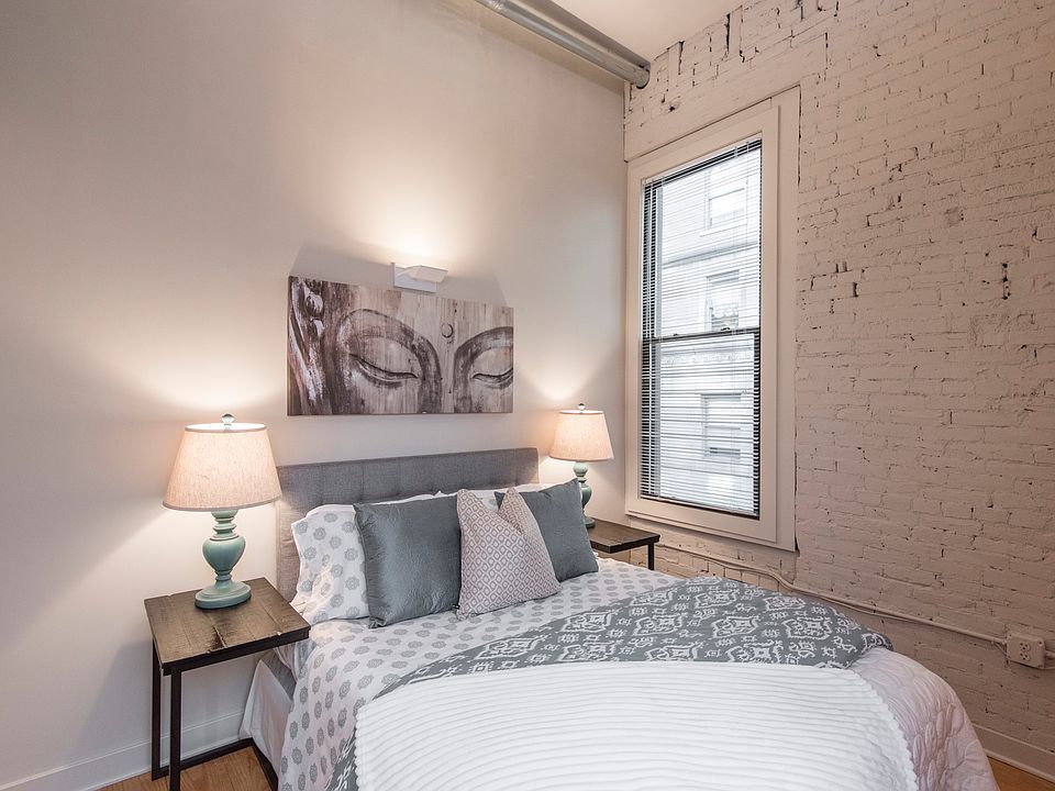 1st image of 1512 Walnut St APT 406